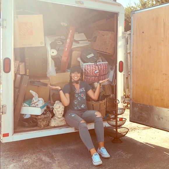 Meet your posher - Picture 1 of 6